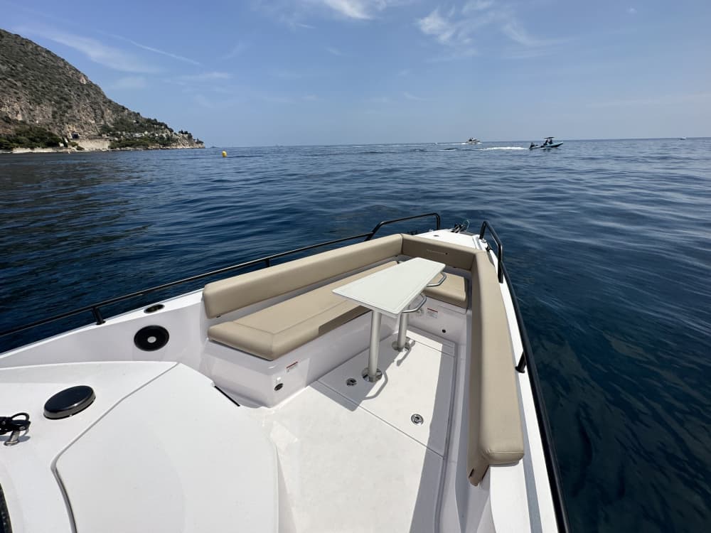 Profitez de chaque instant: une journée ensoleillée autour de Saint-Jean-Cap-Ferrat en bateau à moteur 3