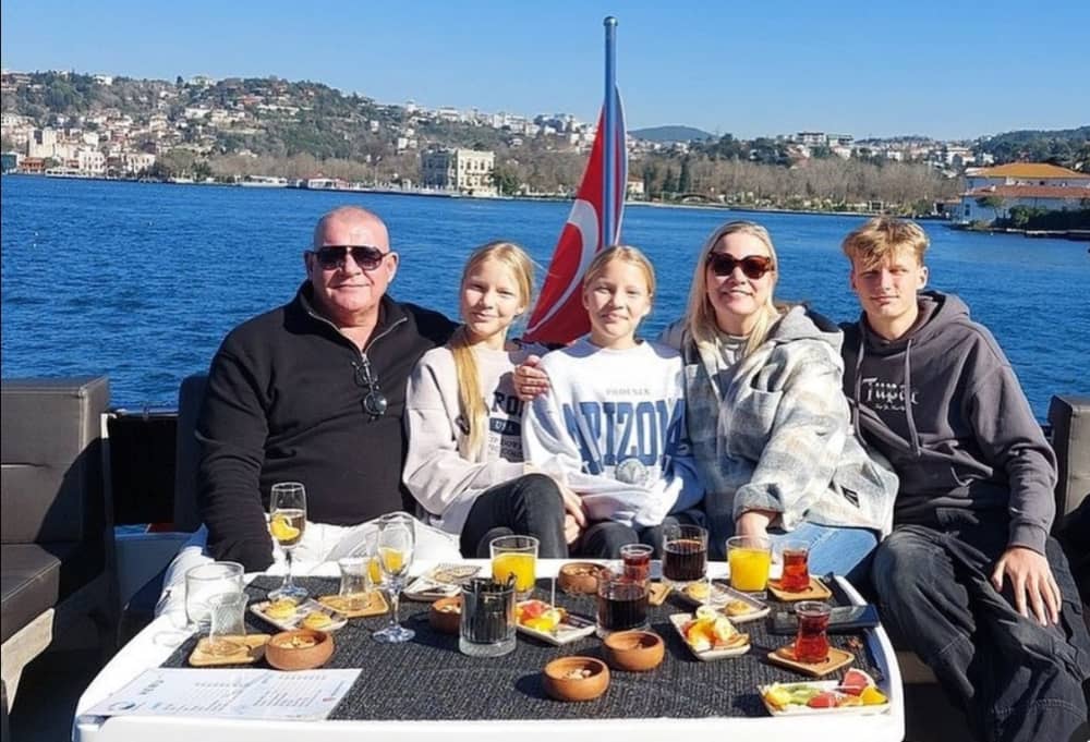 Petit-déjeuner turc avec croisière panoramique sur le Bosphore 3