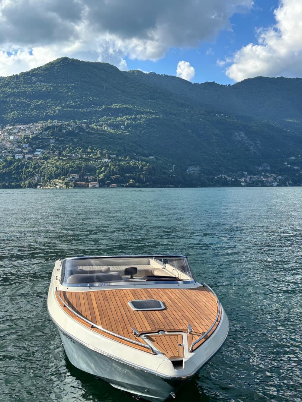 Excursion privée en bateau d'une heure sur le lac de Côme 2