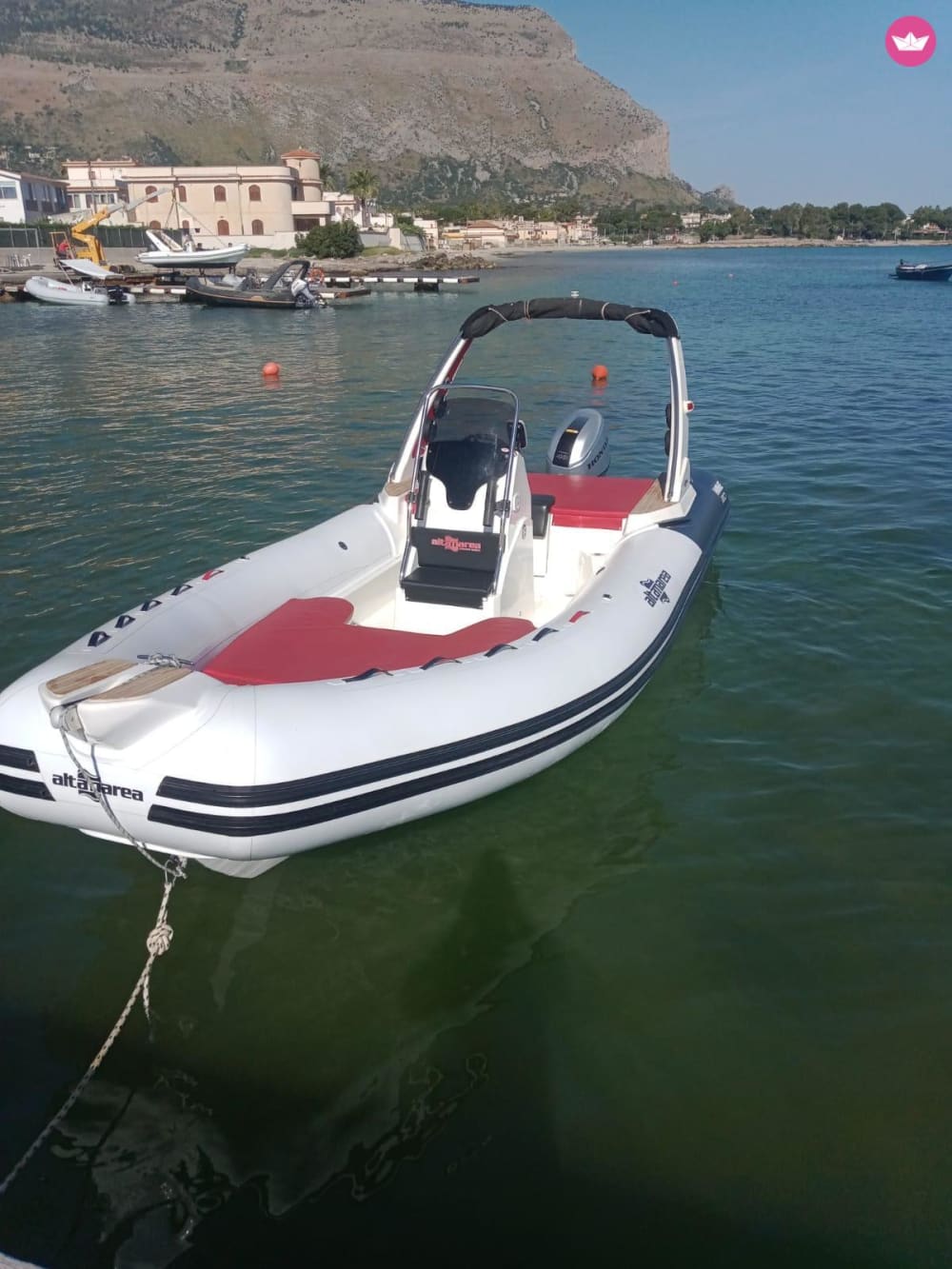 Vivez une journée inoubliable à bord de notre Altamarea Wave 20, équipé de tout le nécessaire pour une journée parfaite sur le bateau! 5
