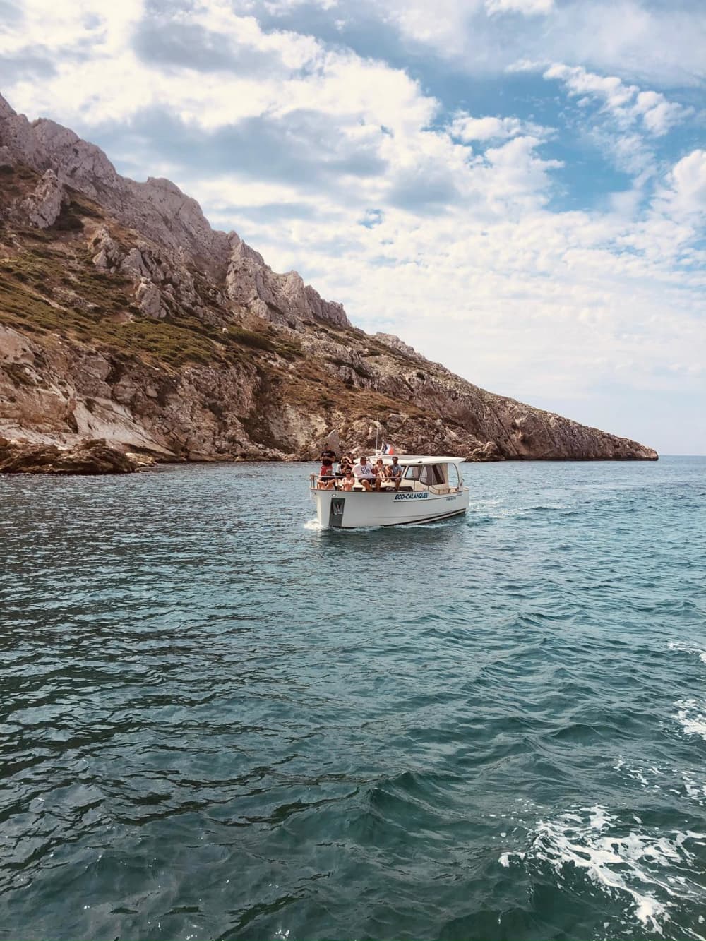 Les Calanques autrement: journée à bord d'un hybride-électrique 2