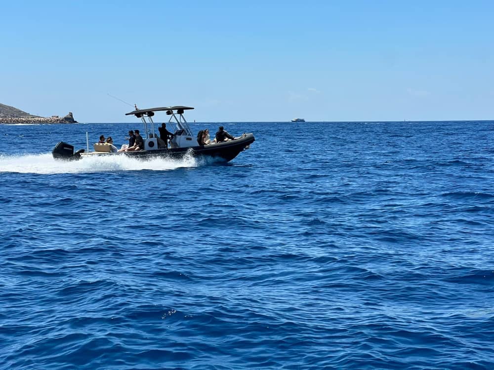 Excursion privée en bateau d'une demi-journée – Découvrez Malte, Comino et Gozo à votre rythme 2