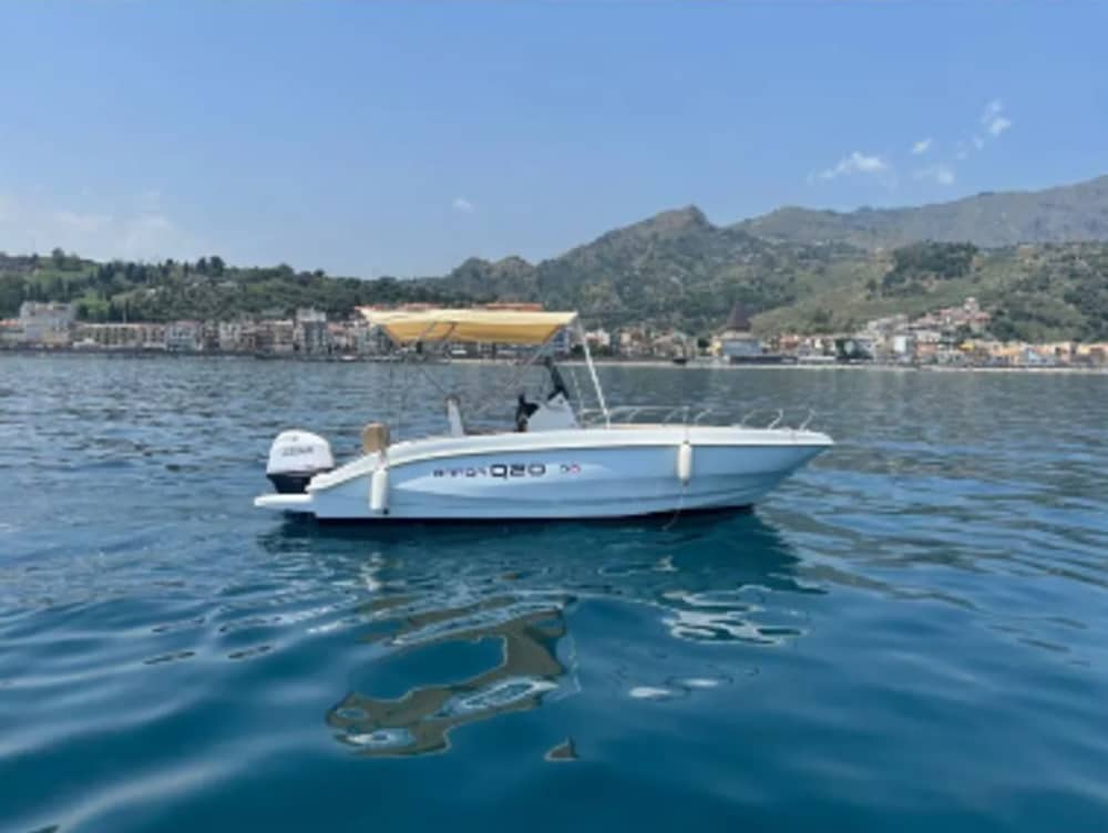 Cap Taormina, Isola Bella et la grotte des Sirènes : excursion d’une journée 3