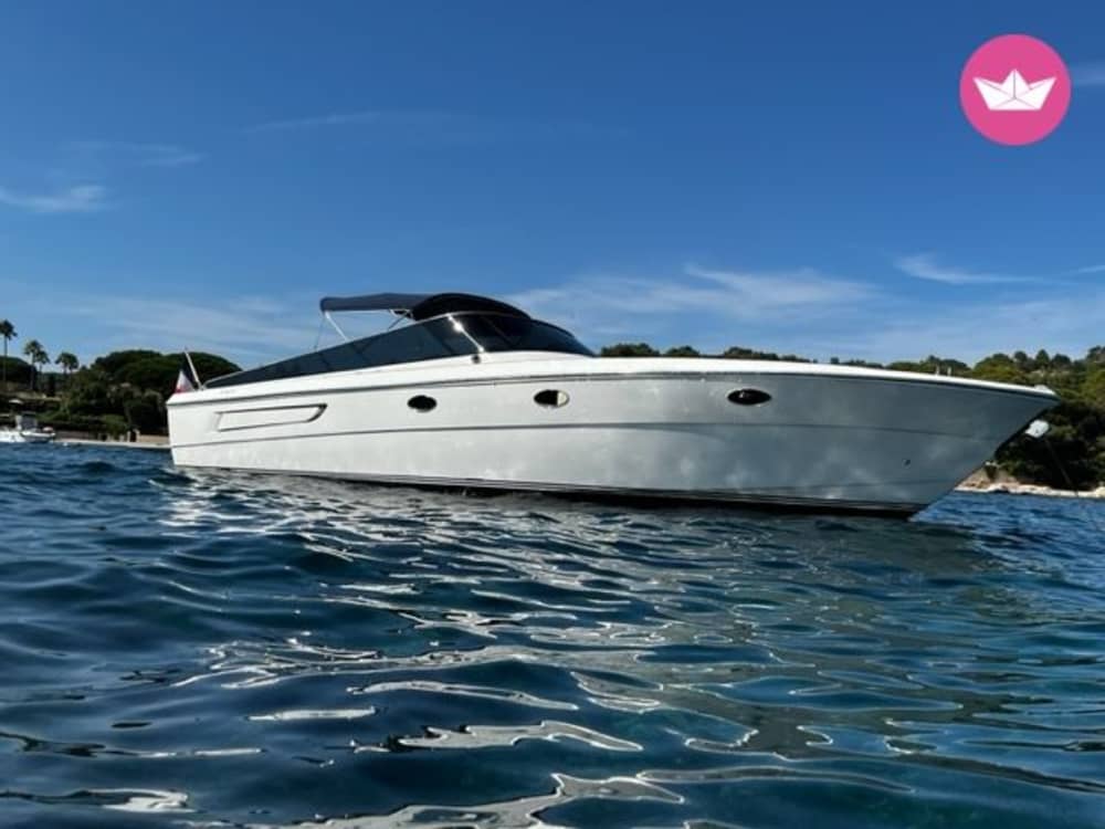Prestige Cruise – Lérins Islands & Esterel Calanques on a Legendary Itama Yacht (7 hours) 6