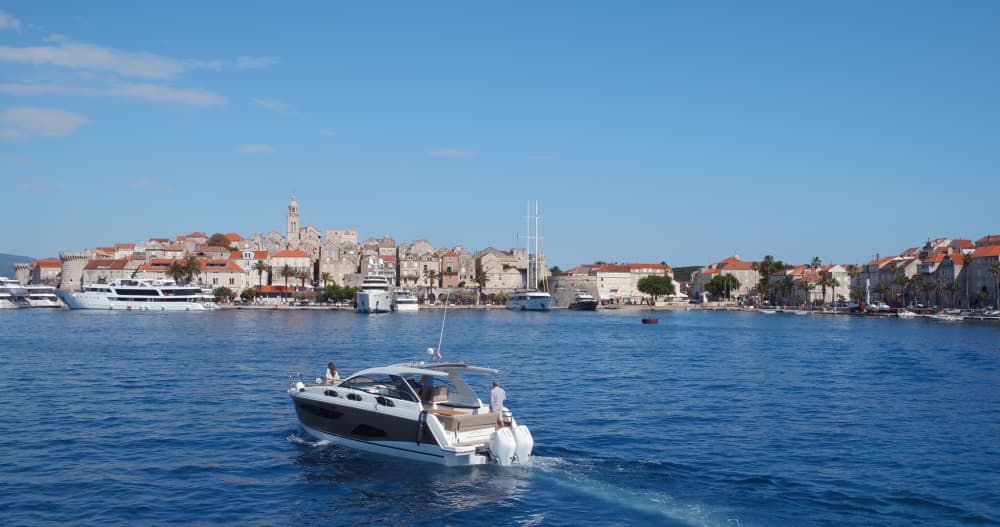 Découvrez les magnifiques rivages de Korčula – Une journée mémorable à bord d'un bateau à moteur rapide et confortable 5
