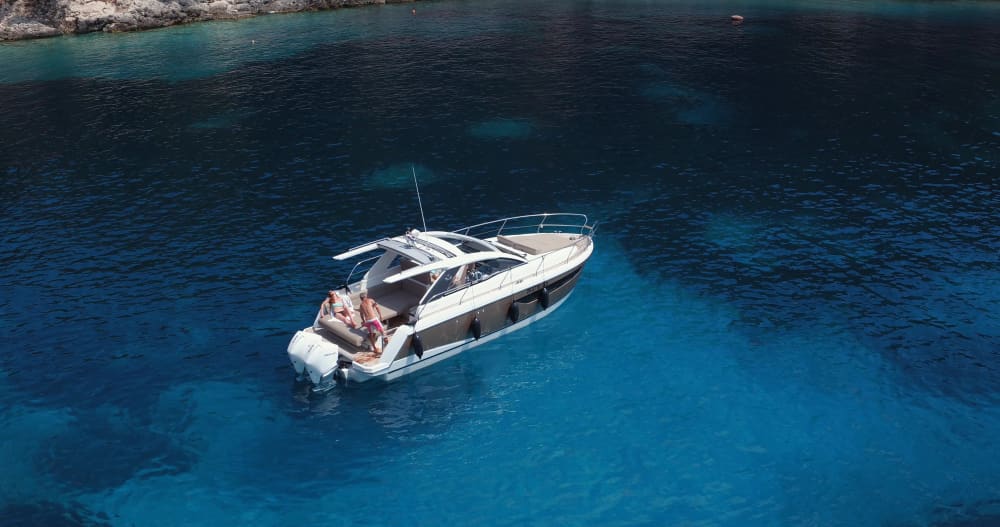 Découvrez les magnifiques rivages de Korčula – Une journée mémorable à bord d'un bateau à moteur rapide et confortable 6