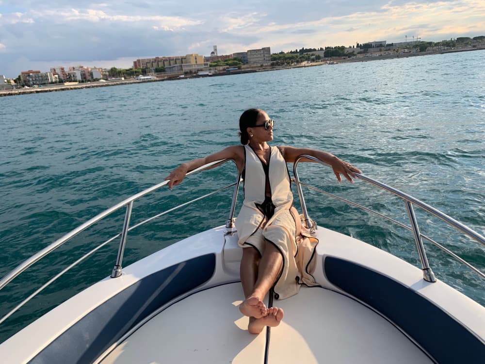 Bisceglie en bateau avec un apéritif au coucher du soleil et une pause baignade