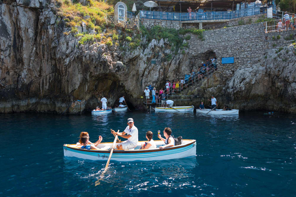 Excursion exclusive d'une journée à Ischia : explorez, détendez-vous et décompressez avec style 6