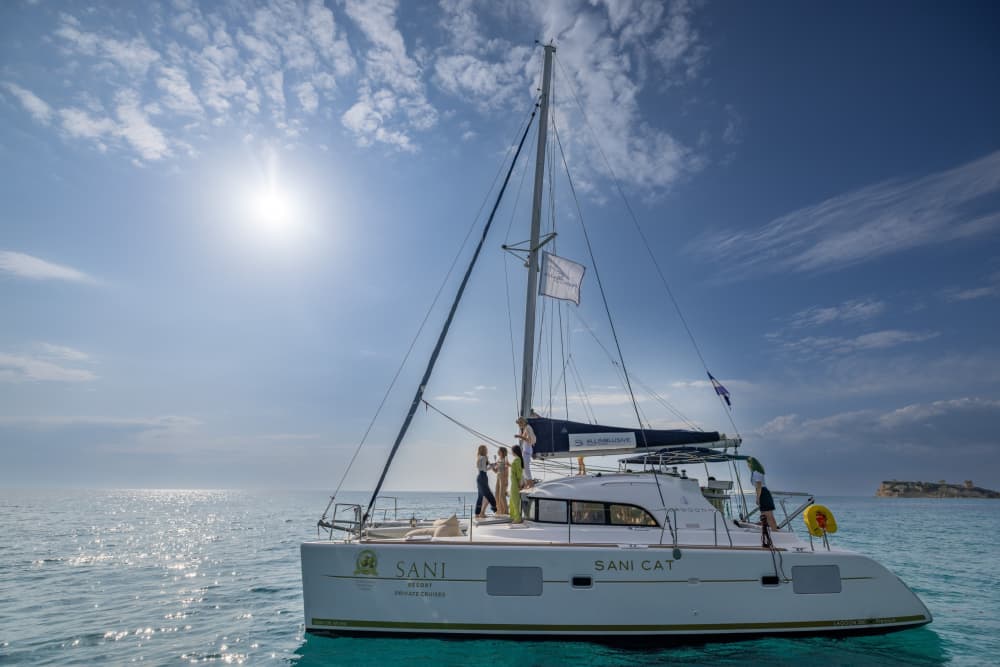 Passez 8 heures à naviguer autour de Majorque en catamaran. 2