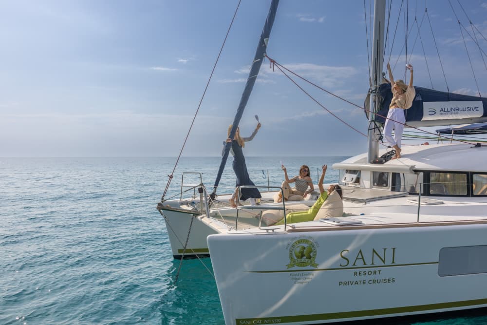 Passez 8 heures à naviguer autour de Majorque en catamaran. 3