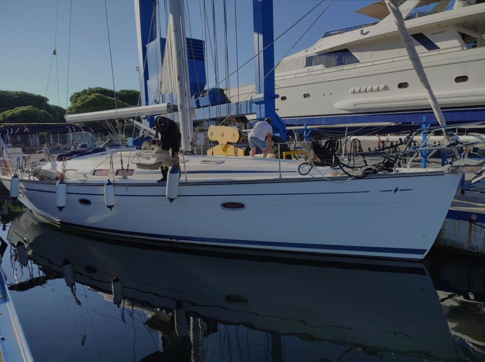 Profitez d'une journée complète de navigation à voile au Grau-du-Roi.