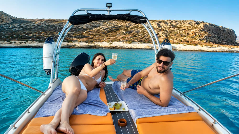 Balos et Gramvousa: excursion privée en bateau de 4 heures depuis le port de Kissamos - Bateau VIP. 5