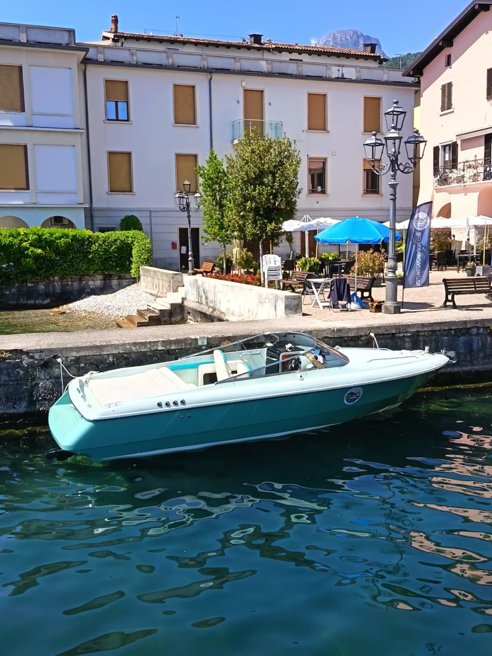 ILVER NGUMAN GARGNANO Une demi-journée magique autour du Gargnano avec skipper et carburant inclus