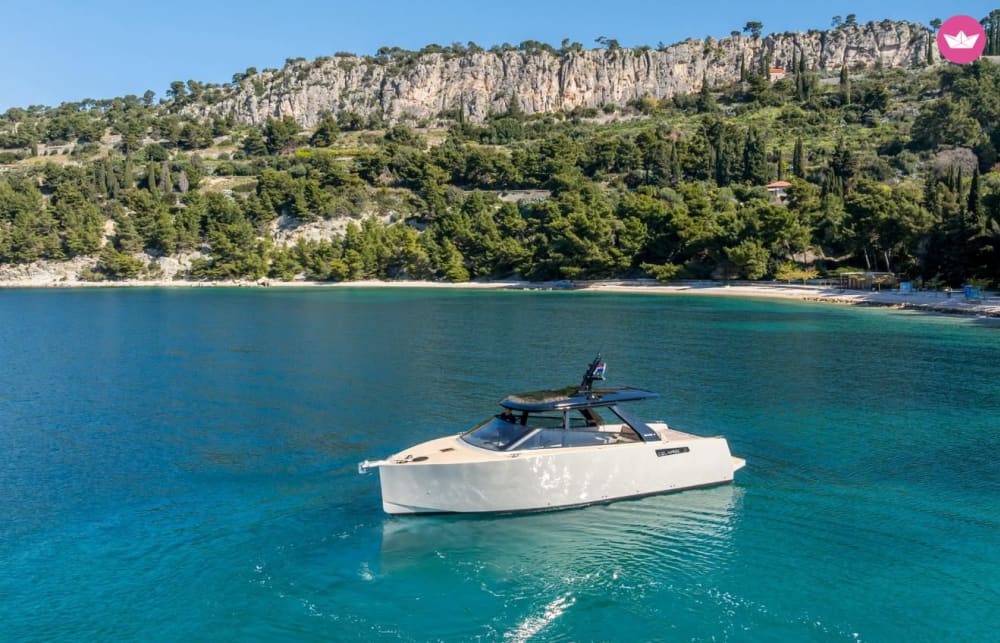 Visite privée VIP - Hvar, lagons bleus et Corne d'Or (Zlatni Rat) - Journée complète
