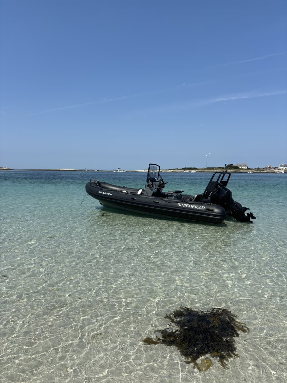 Découvrez La Forêt-Fouesnant: une journée ensoleillée en bateau à moteur 2