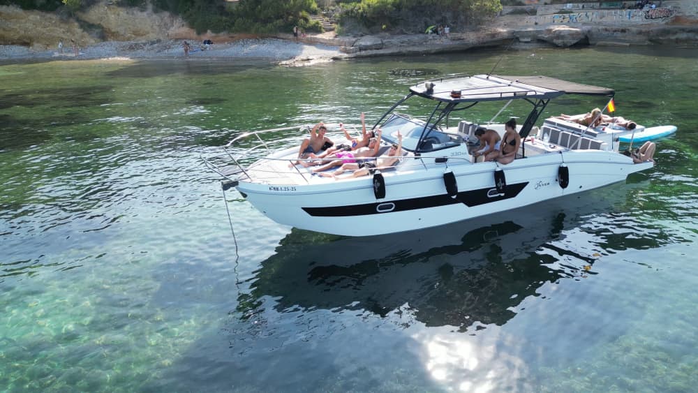 3h30 pour découvrir Palma de Majorque en bateau à moteur 4