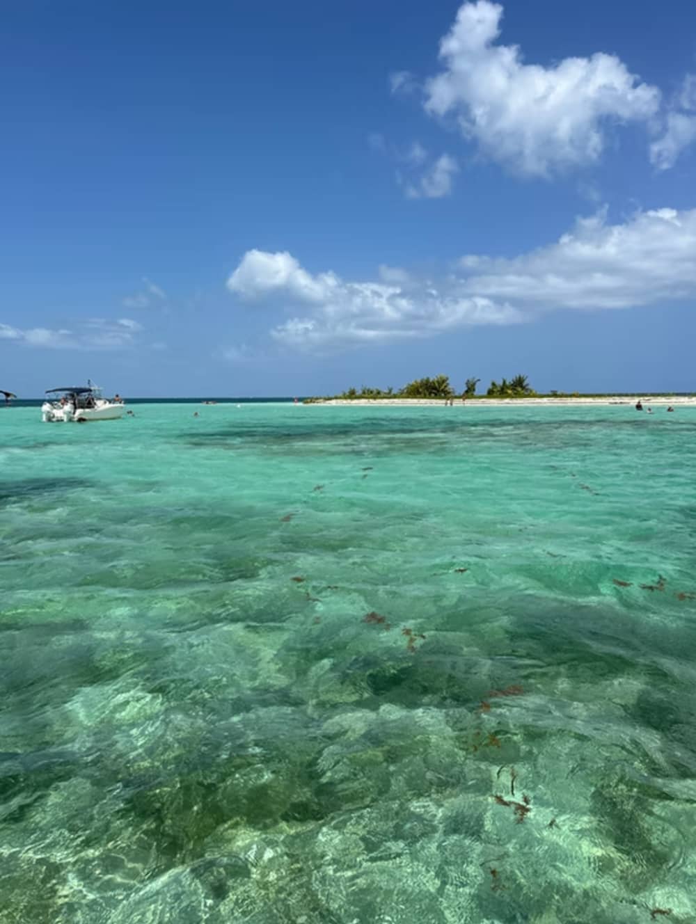 Escapade express vers un îlet paradisiaque: détente, cocktail et lagon turquoise