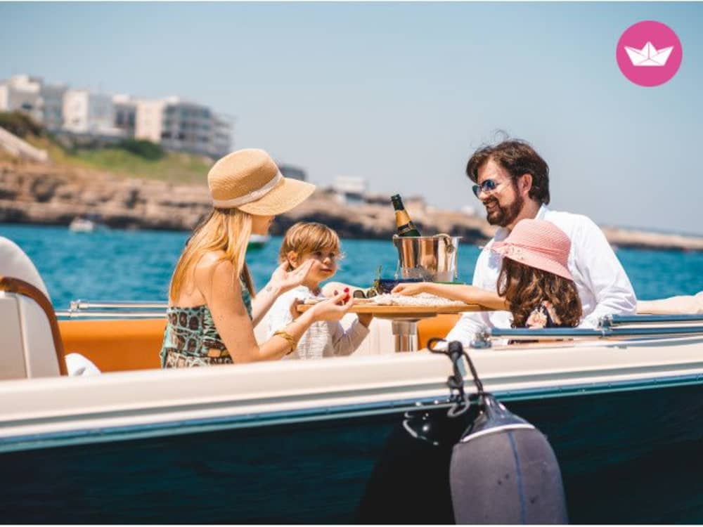 4 heures en bateau: de Polignano à Monopoli, entre grottes et mer