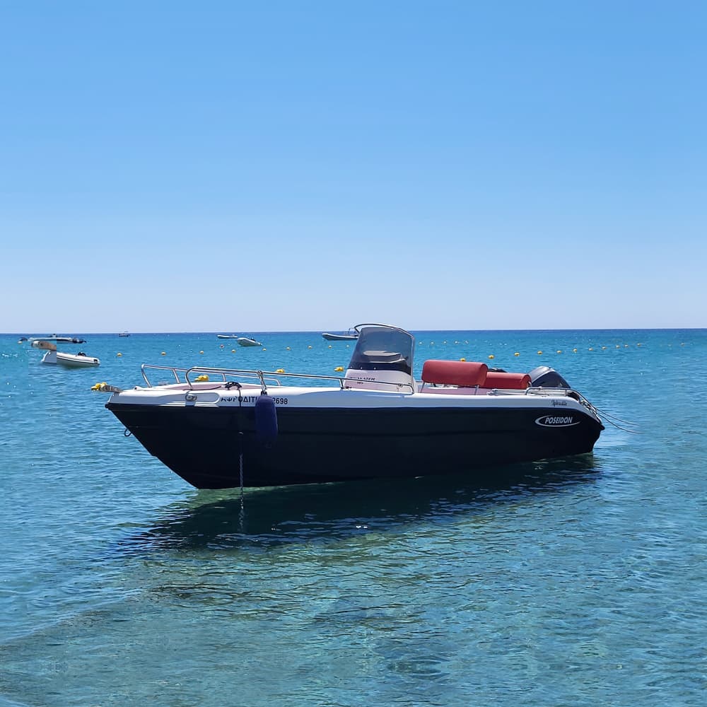 Escapade facile à Milos: une excursion en bateau à moteur de 5 heures 4