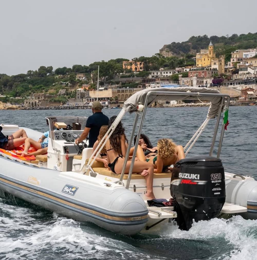Capri et les joyaux du Golfe: une journée entre panorama et mer