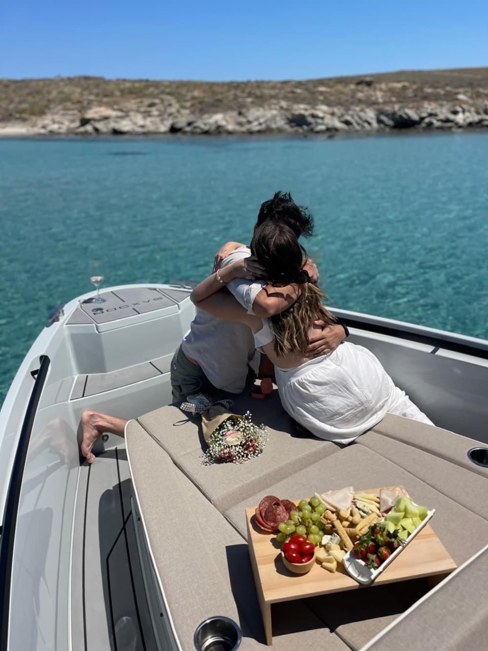 Découvrez les plages du sud de Mykonos – Excursion privée en bateau de 5 heures 5