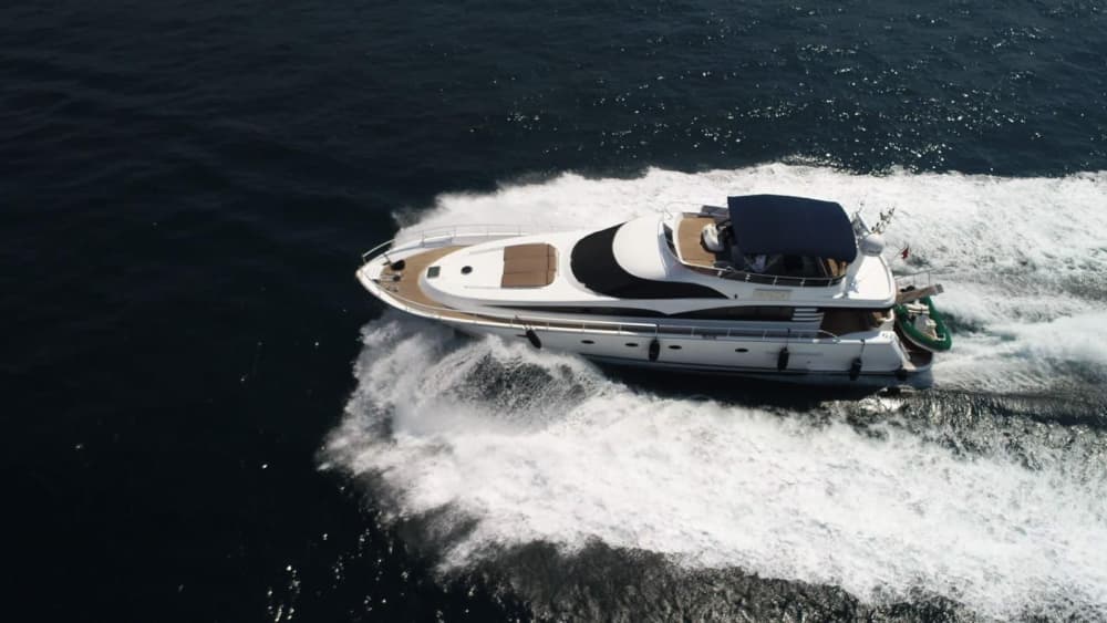 Célébration privée en yacht – Anniversaires, fêtes et moments spéciaux 6