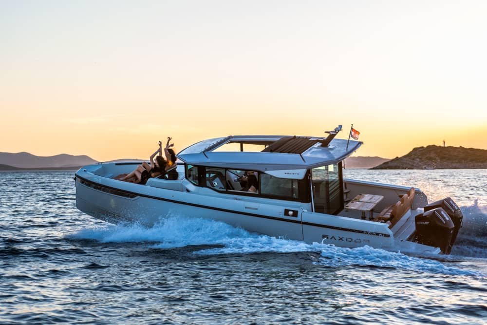 Croisière d'une journée aux îles de Zadar à bord du Saxdor 320 GTC : exploration, baignade et détente 3