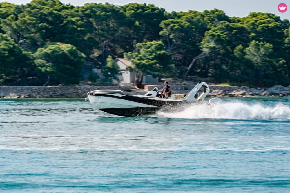 Transfert de luxe Murter–Split/Hvar en SuperRib30 (700 CV)