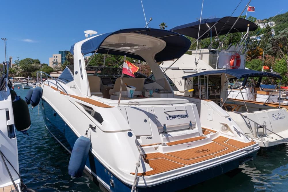 Sea Ray 12m. Aventure de 8 heures en Adriatique : Grotte Bleue, îles et merveilles côtières 3