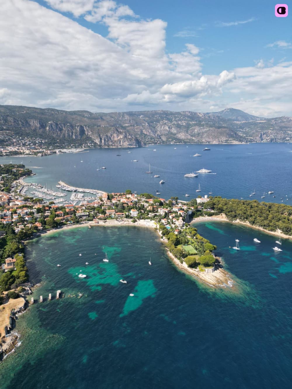 Circuit touristique phare – Croisière d'une demi-journée sur la Riviera à bord du Bavaria S40 2