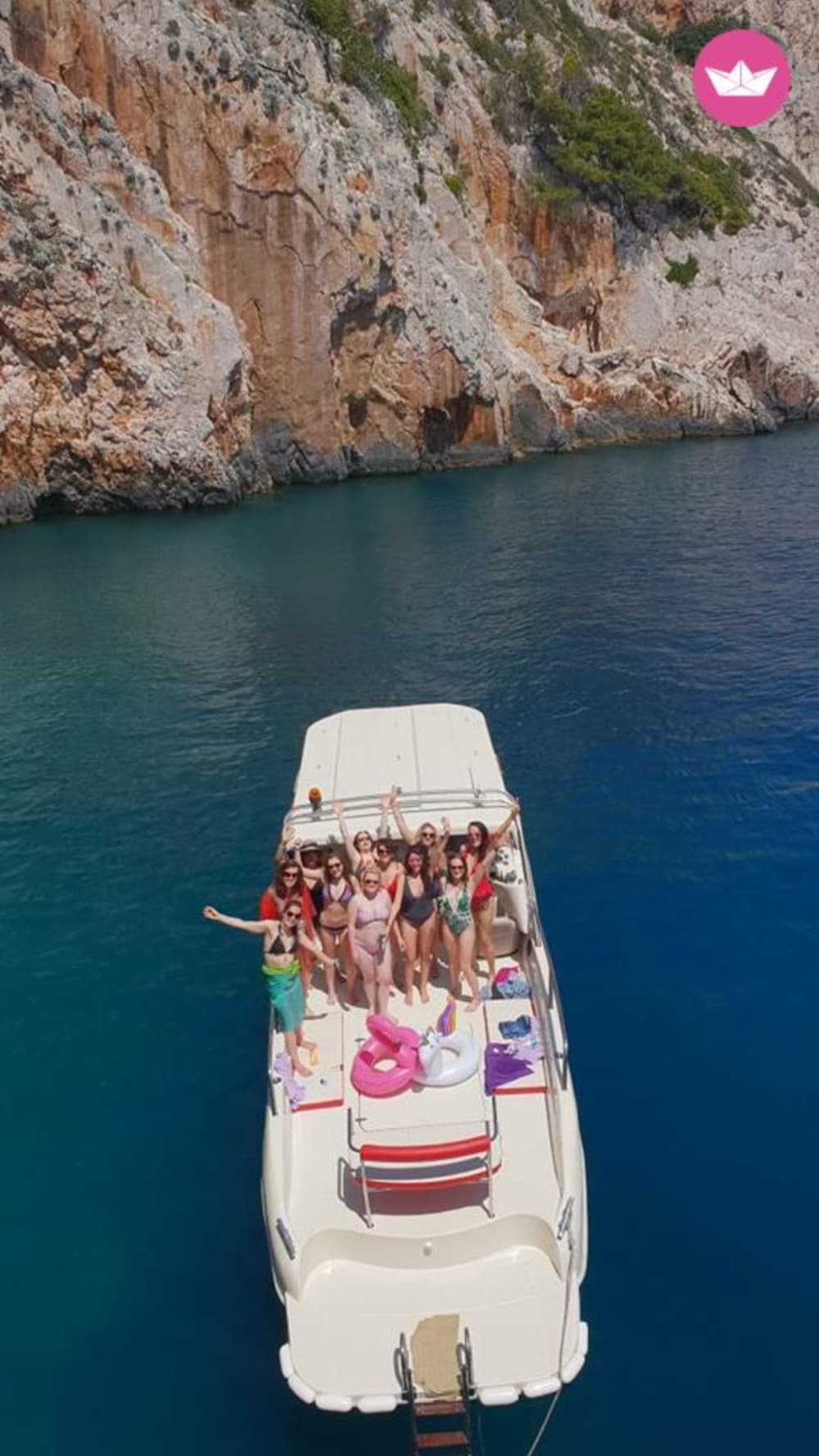 Excursion privée en hors-bord aux Red Rocks, au sud de Hvar et aux îles Pakleni. 3