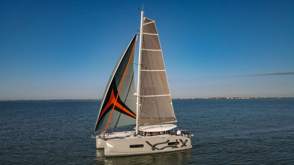 Votre aventure Exclusive en catamaran au départ de La Rochelle au Coucher de Soleil 6