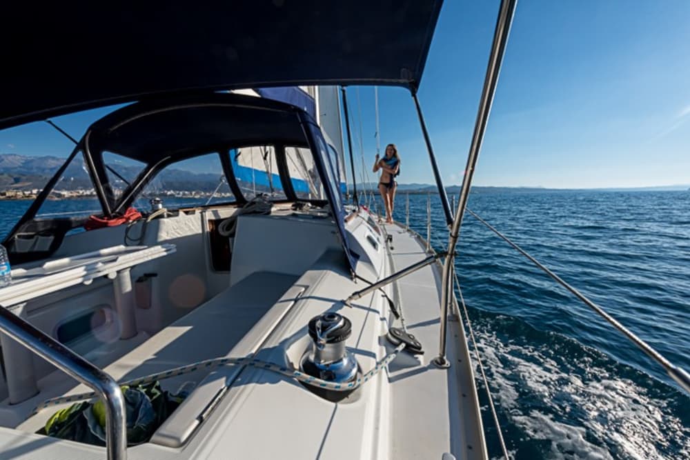 Cap sur le plaisir: une journée complète de navigation authentique à La Canée en voilier 4