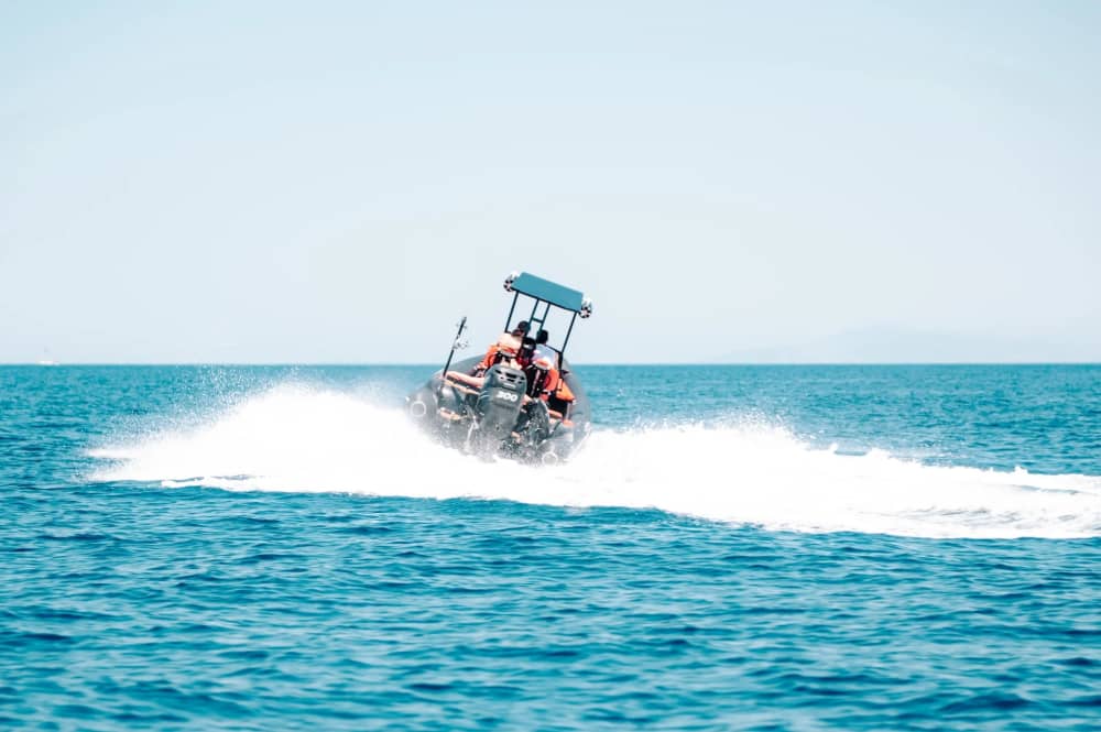 Vivez une journée inoubliable en mer à Préveza : vitesse, liberté et plaisir 3