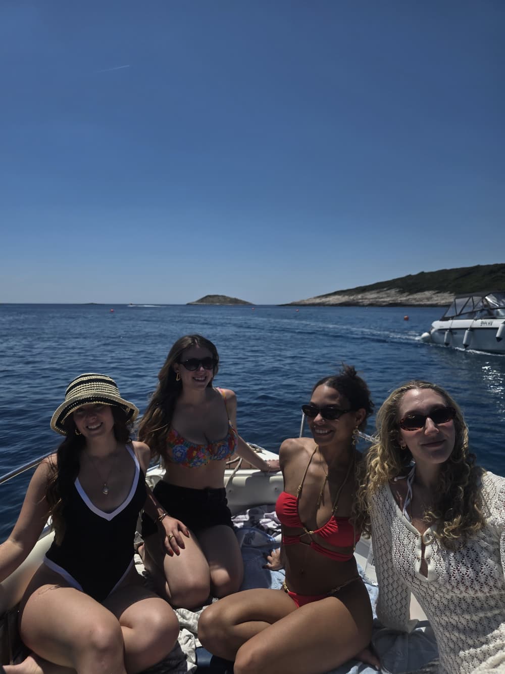 Excursion en bateau à Hvar, GS Nautica, 130 ch, carburant et skipper inclus. 4