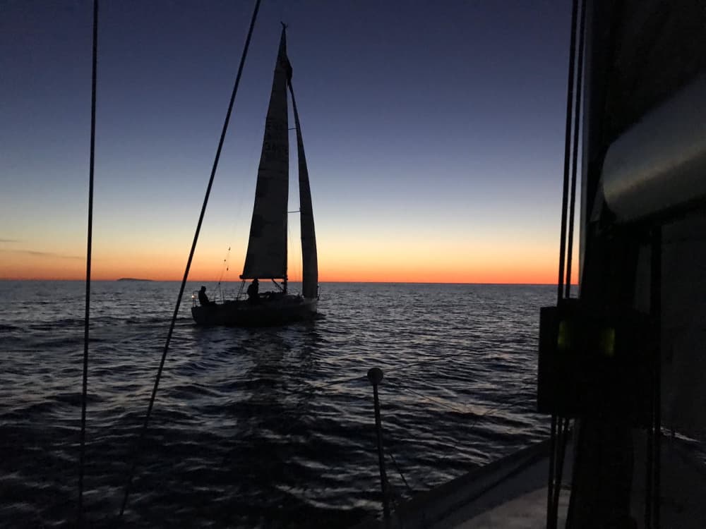 Excursion privée de 9 heures en voilier à Port Camargue 5
