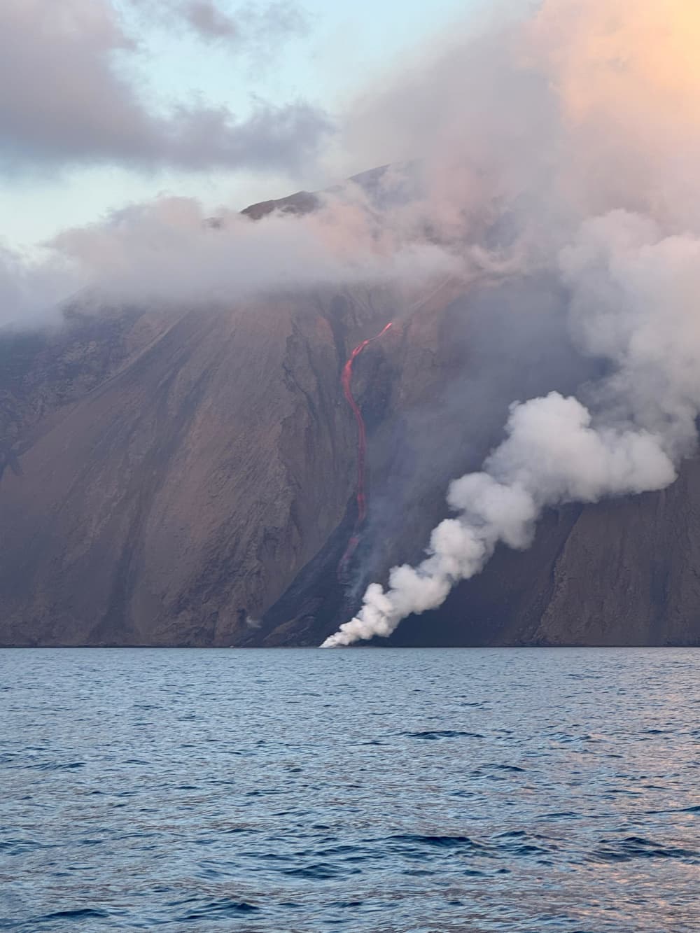 Excursion privée au Stromboli + éruption au coucher du soleil en bateau de 10 mètres 2