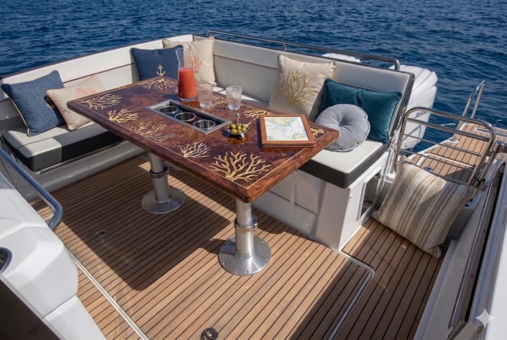 Navigation de grand luxe en mer au départ de Golfe Juan 4