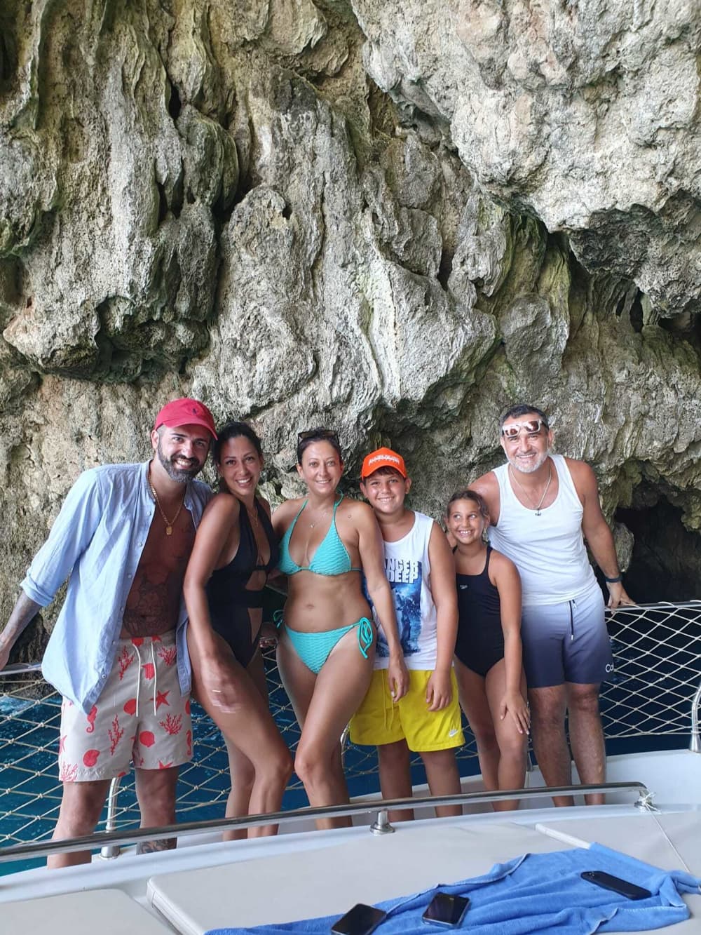 Excursion d'une journée à la cascade d'Antalya Düden : louez un yacht à moteur à Antalya pendant 6 heures 6