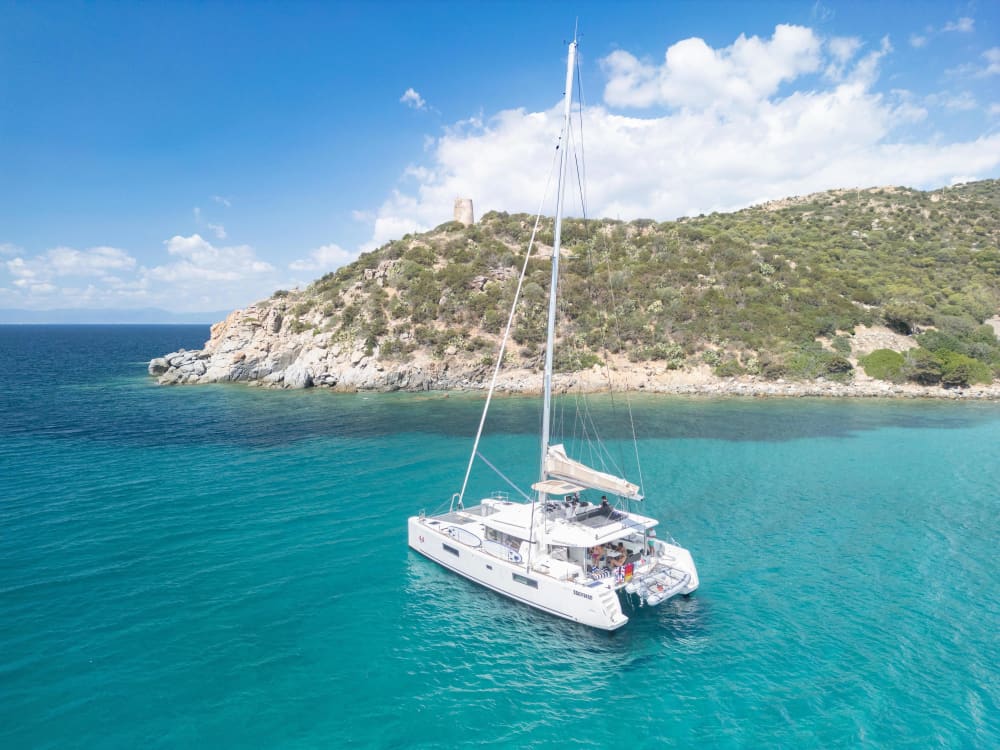 Croisière d'une demi-journée en catamaran dans le golfe de Cagliari 4