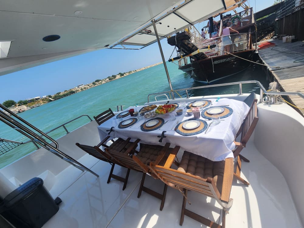 Excursion privée en yacht avec jacuzzi à Antalya | Escapade au coucher du soleil 3