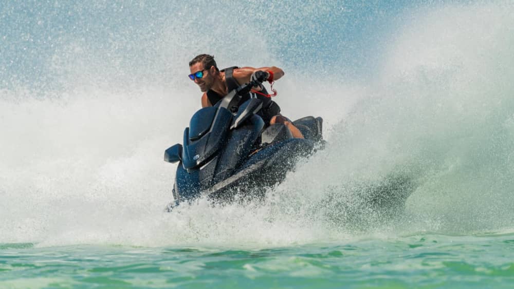 Faites le plein d'adrénaline : 1 heure de jet ski