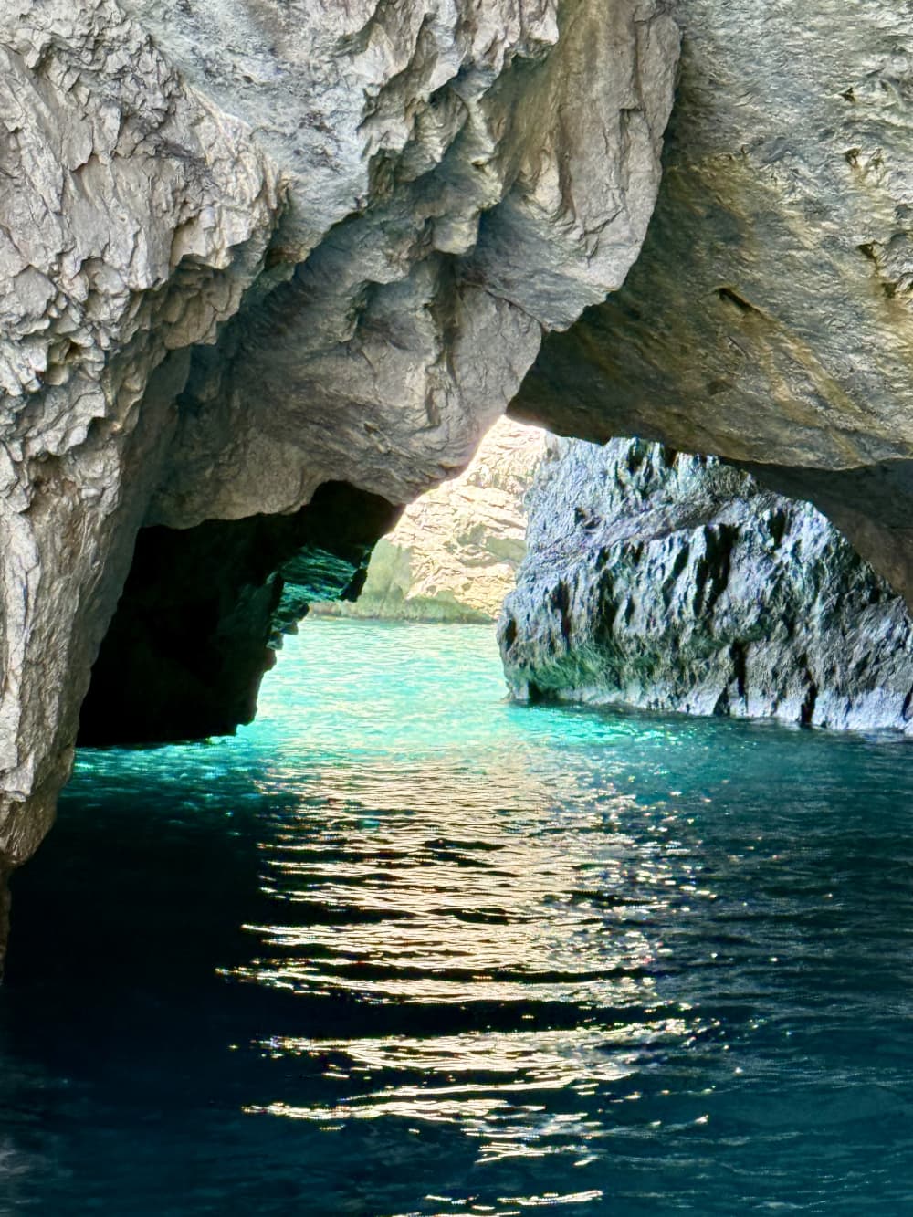 Capri: Départ de Naples pour une visite de l'île, suivie d'une dégustation de Prosecco aux Faraglioni - Expérience de luxe 5