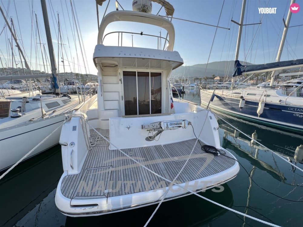 FEUX D'ARTIFICES en baie de CANNES 5