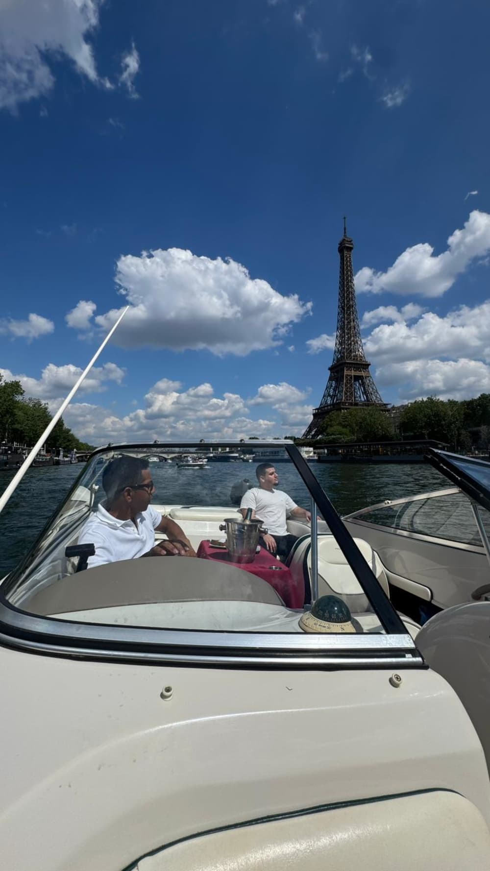Croisière 2h à Paris depuis l'Hôtel de Ville 4