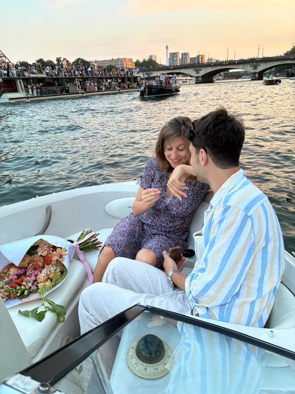 Demande en mariage sur la Seine