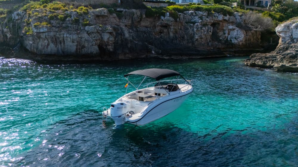Excursion privée en bateau sur les eaux cristallines de Majorque 2