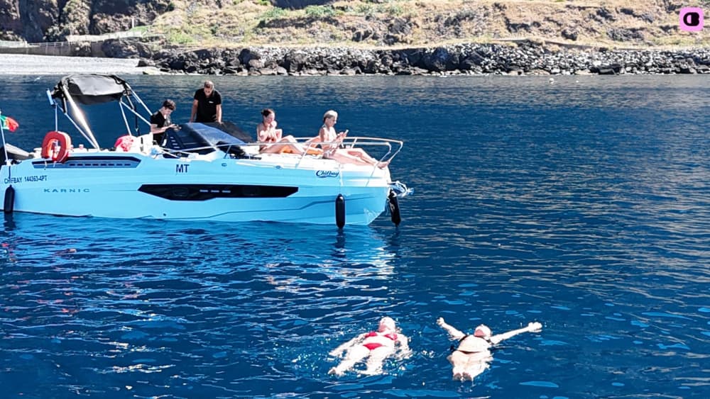 Excursion privée en bateau à Madère : falaises, baignade et découverte du littoral 2