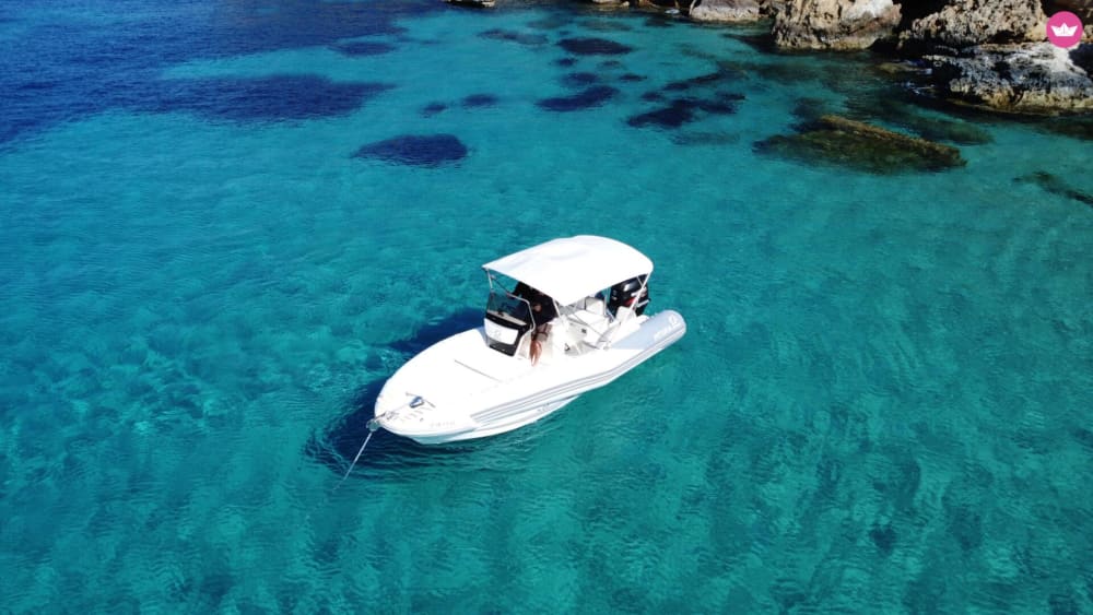 Demi-journée d'aventure dans les criques d'Ibiza et baignade
