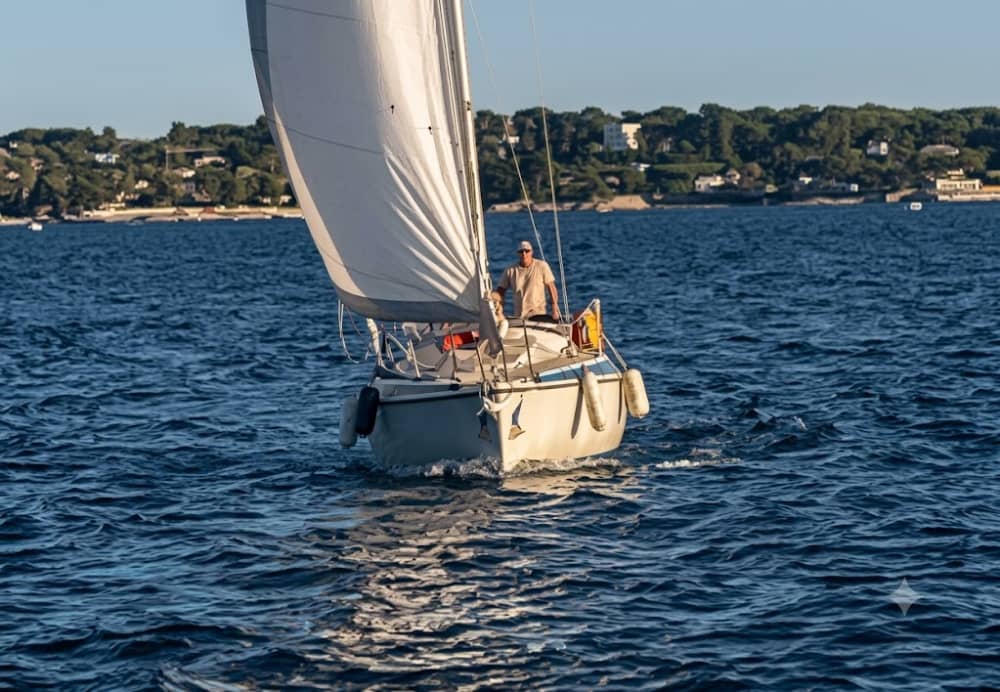 Balade en Bateau à Voile entre le Cap d’Antibes et les Iles de Lerins (Cote d’Azur) 2